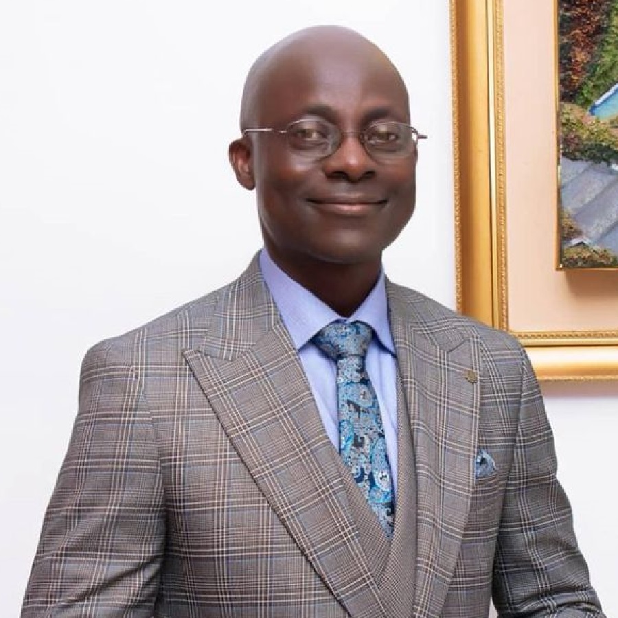 dr hezekiah tayo omoseni dean college of business and management